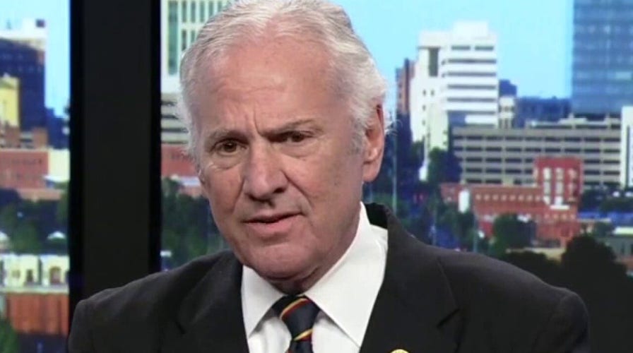 Gov. Henry McMaster blocks the federal government from placing migrants in SC