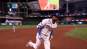 Puerto Rico's Darell Hernáiz hits WALK-OFF HOME RUN in 10th inning for win over Panama 