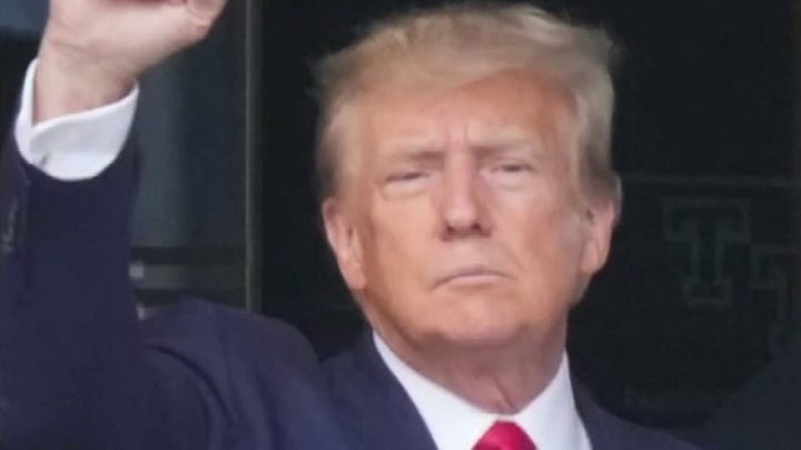 Does Bragg's indictment violate Trump's Sixth Amendment rights?: Gregg Jarrett and panel
