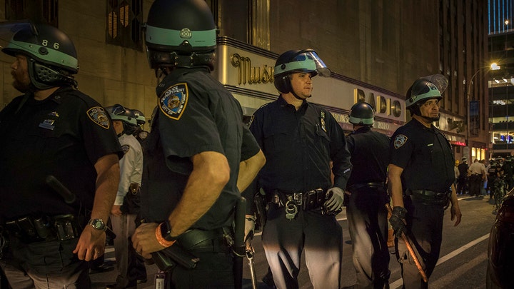 NYC curfew fails to stop looting