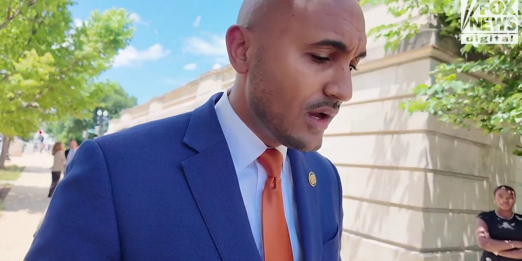 WATCH: Capitol Hill Dems slam Supreme Court, Trump after ruling on Haitian, Syrian migrants