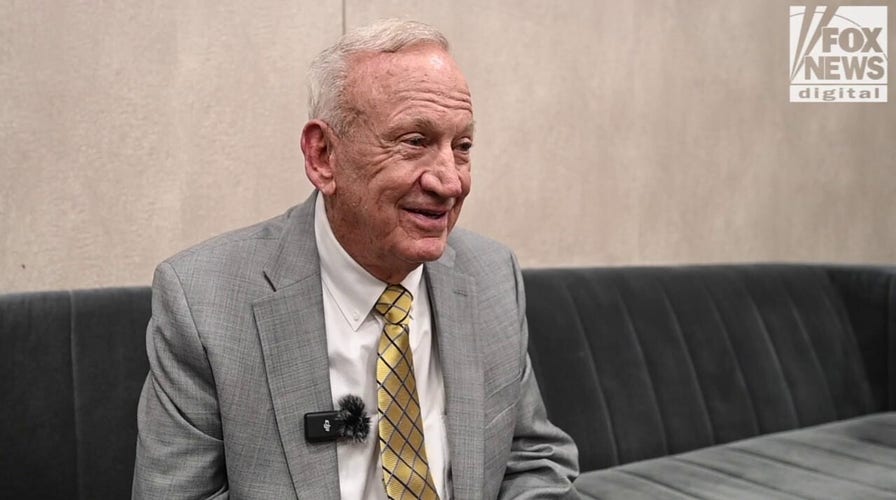 Father of JonBenet Ramsey calls on President Donald Trump to help solve daughter's murder case