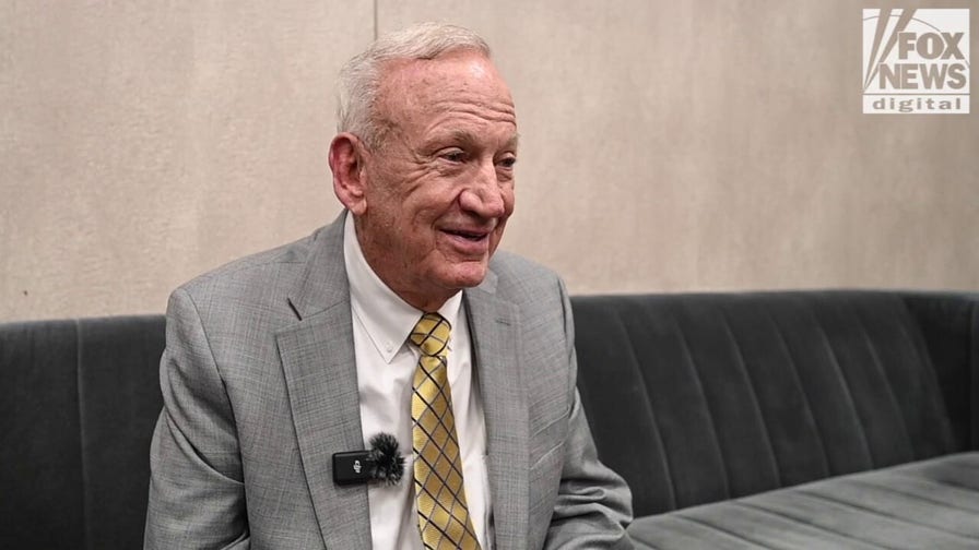 Father of JonBenet Ramsey calls on President Donald Trump to help solve daughter's murder case