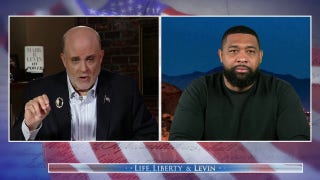 Former police officer tears into 'shameful' attacks against ICE