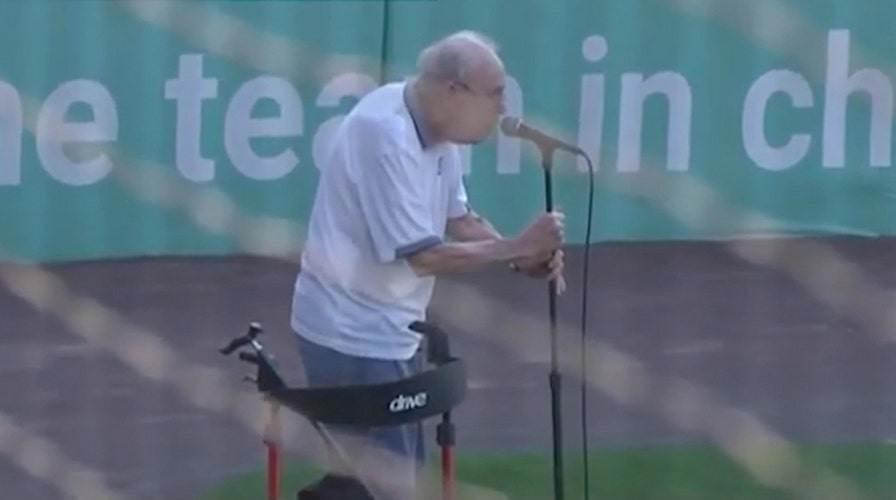 96-year-old WWII veteran sings national anthem