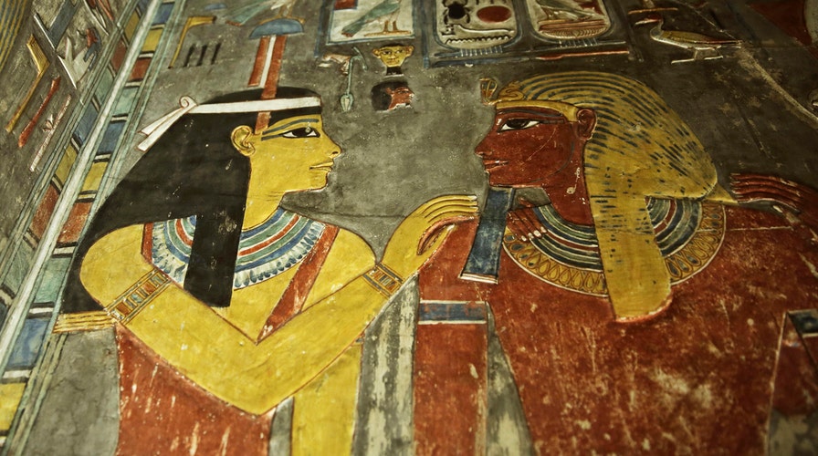 Company for King Tut? Scientists suspect secret rooms