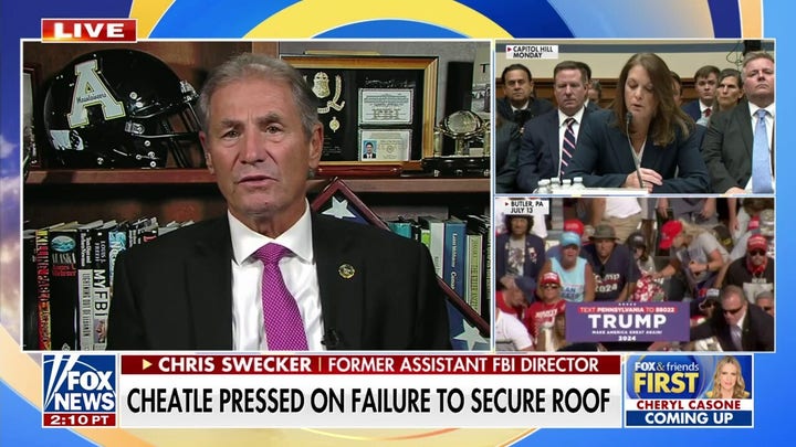 Homeland Security is throwing Secret Service director 'to the wolves,' Chris Swecker argues