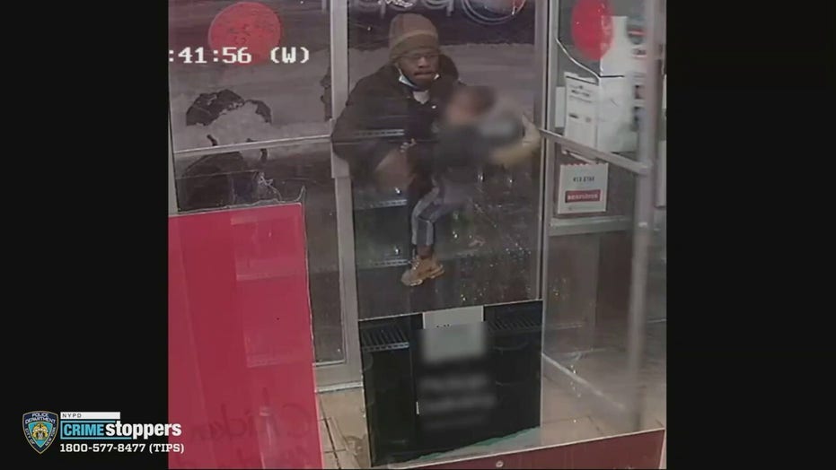 Warning, graphic content: NYC man caught on camera attacking child inside restaurant