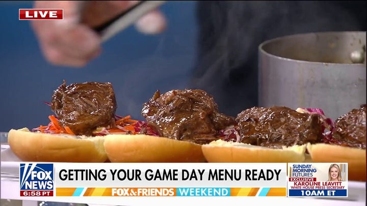 ‘Fox & Friends Weekend’ co-hosts learn how to make short rib sliders ahead of big game