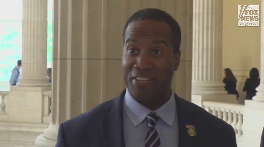 Reps. John James and Pat Ryan discuss bill to help veterans get apprenticeships