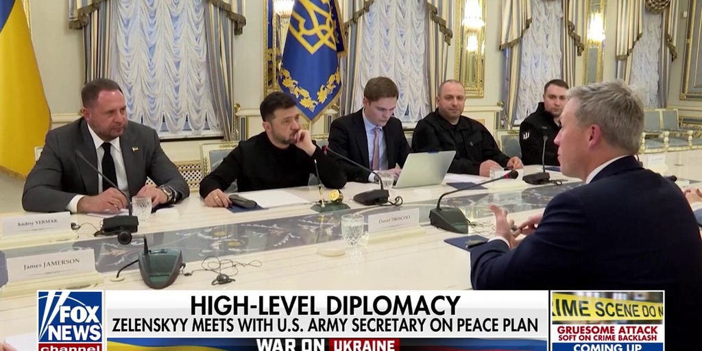 US Army secretary meets with Zelenskyy on potential peace plan