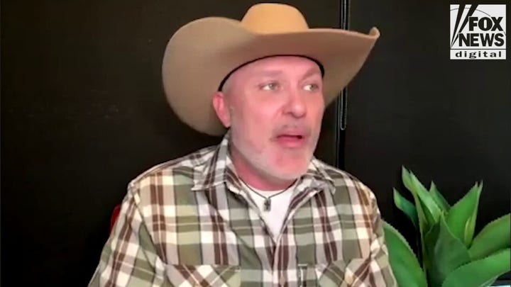 Steve McBee Sr. shares how he came into contact with Todd Chrisley and his family