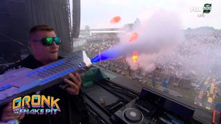 Rob Gronkowski introduces Sammy Virji from Indy 500 DJ Booth - Fox News