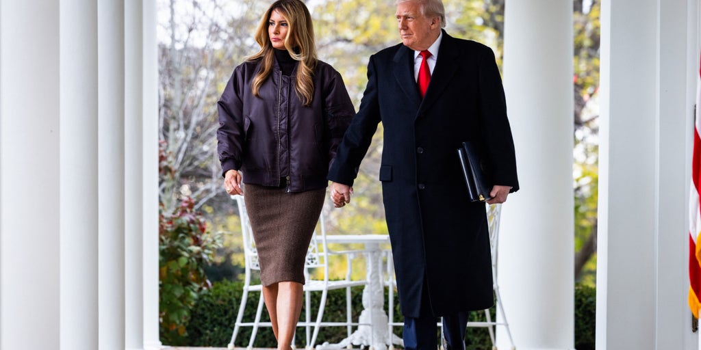 
                            WATCH LIVE: President Trump and first lady Melania Trump participate in a Thanksgiving call with service members | Fox News Video