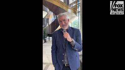 'American Idol' winner Taylor Hicks reflects on life after the show in rapid-fire Q&A