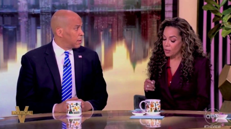 Sunny Hostin asks Sen. Cory Booker if he should replace Schumer as Democratic leader