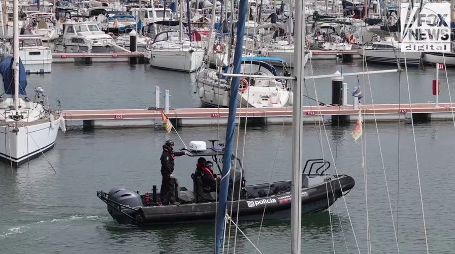 Police hunt  for missing Alabama pupil  Jimmy Gracey