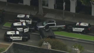 WATCH: Rideshare driver sparks chase, 8-hour standoff with passenger trapped - Fox News