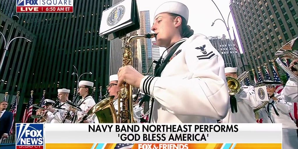Navy Band Northeast performs 'God Bless America' on 'Fox & Friends'