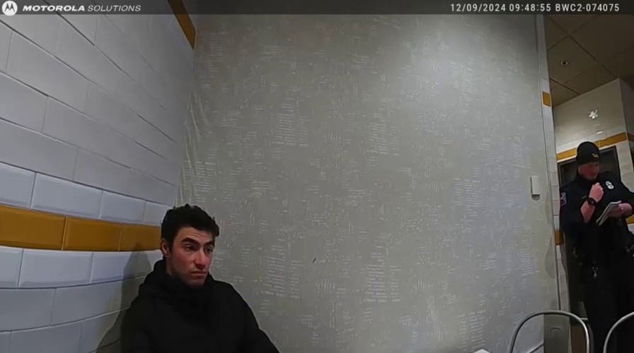 WATCH: Officers confront Luigi Mangione inside McDonald's after tip