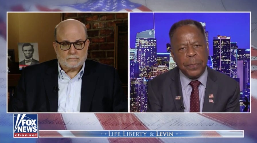 Leo Terrell: Trump raid among the 'darkest days' in US history