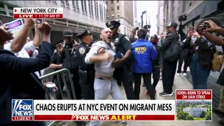 Chaos erupts at NYC Democrat event on migrant crisis - Fox News