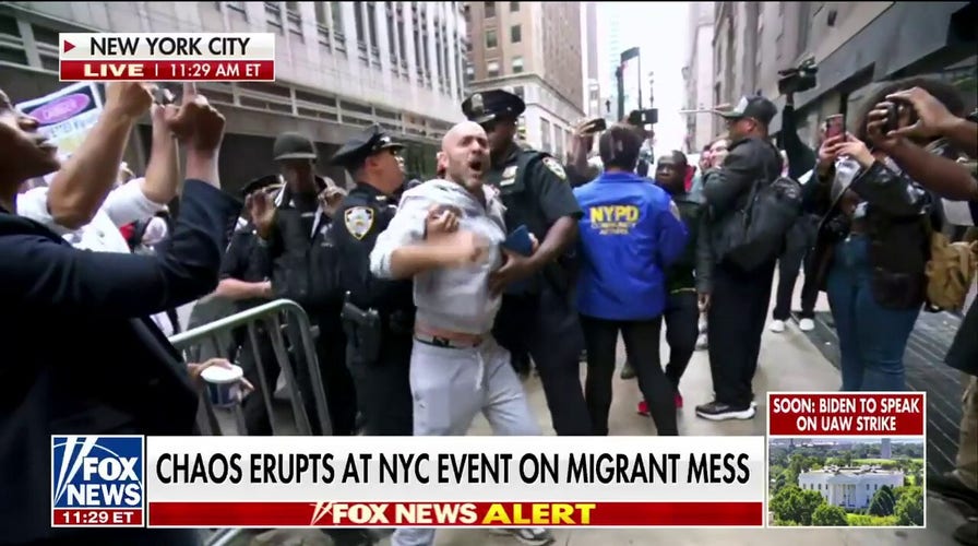 Chaos erupts at NYC Democrat event on migrant crisis