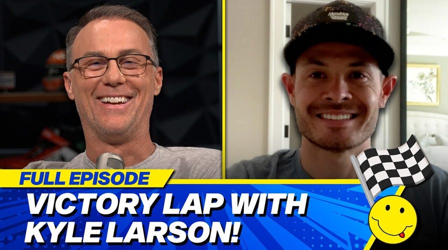 Kyle Larson breaks down his near sweep at Homestead with Kevin Harvick! | VICTORY LAP