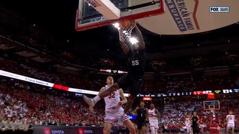 Michigan States' Coen Carr Explodes for Thunderous Fastbreak Slam Dunk vs Wisconsin