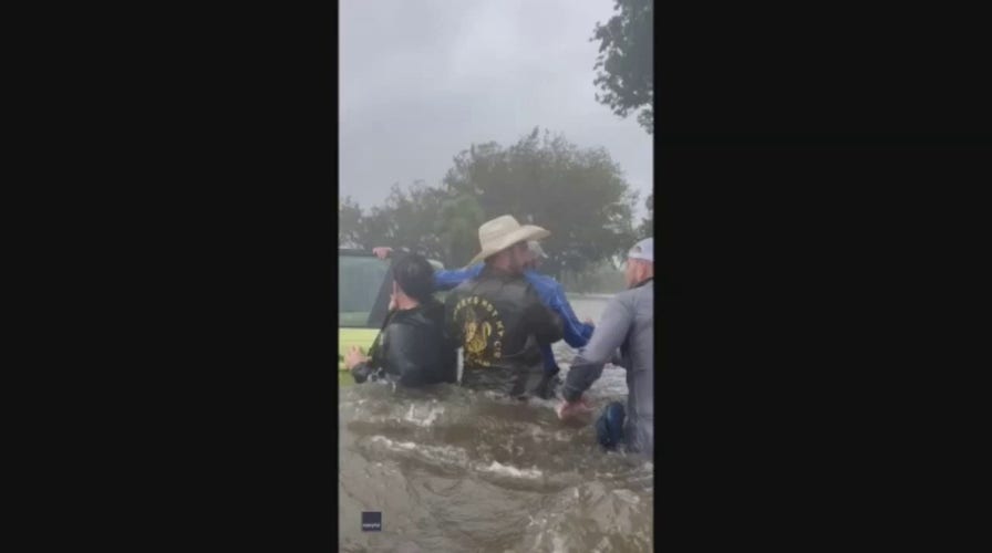 Ian response: Good Samaritans in Florida rescue elderly man from vehicle