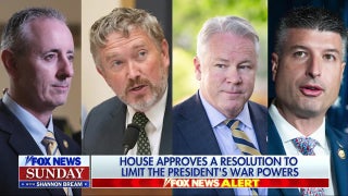 La Cámara de Representantes aprueba una resolución para limitar los poderes bélicos de Trump