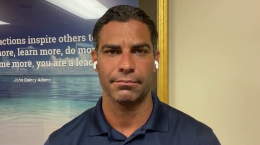 Mayor Francis Suarez encourages people to get vaccinated