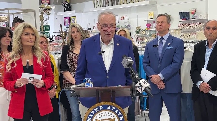 Sen. Chuck Schumer slams Trump tariffs alongside Trump-supporting business owner at NY press conference 