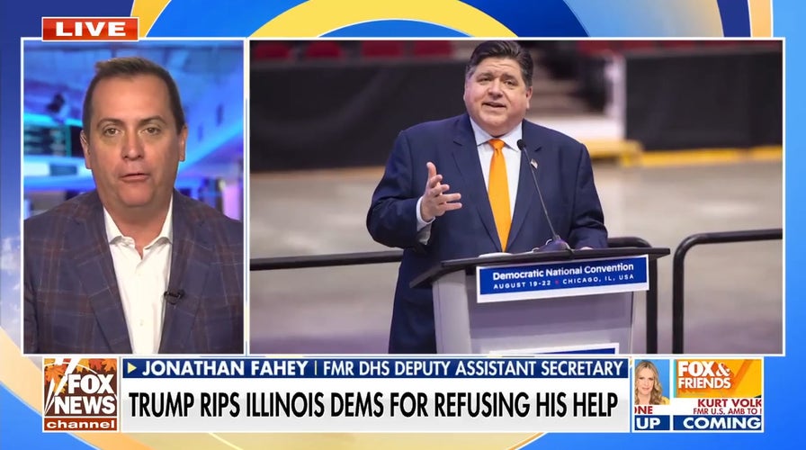 Trump calls retired  Illinois Democrats for rejecting national  assistance   to curb Chicago violence