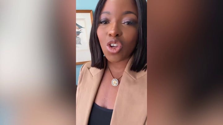 Jasmine Crockett cheers truant Texas Dems: ‘Deuces!’