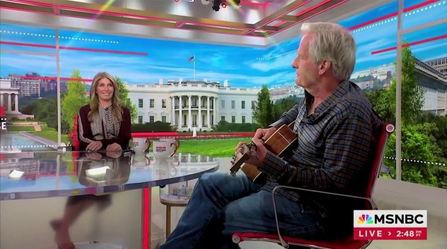 Jeff Daniels slams Trump's 'decency' after performing 'No Kings' song on MSNBC
