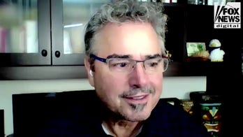 Christopher Knight explains why the 'Brady Bunch' cast has been able to stay close all these years