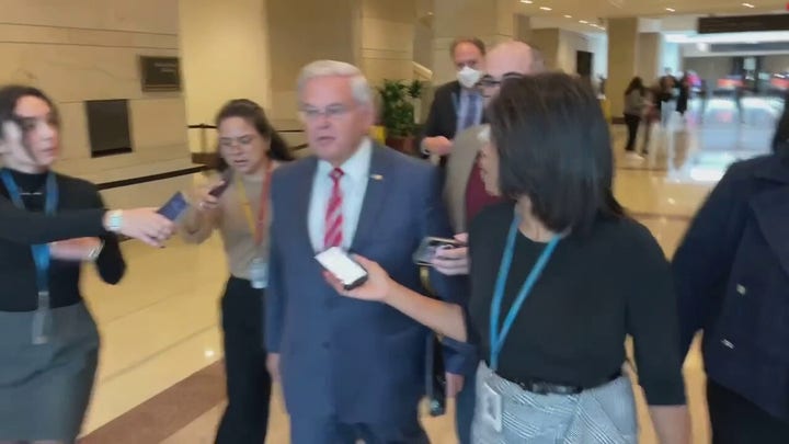 Menendez says he will not resign in closed Democratic Caucus lunch, 'I will continue to cast votes'