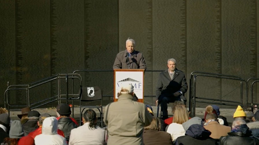  Veterans Day ceremonial  astatine  the Vietnam Memorial successful  DC