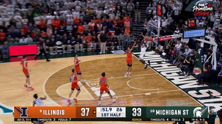 Michigan States' Jeremy Fears Connects With Coen Carr for Explosive Alley-Oop Slam vs. Illinois