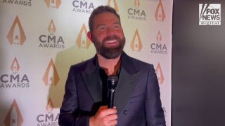 Jordan Davis wins 'Song of the Year' at the 2022 CMAs: 'That's Nuts' - Fox News