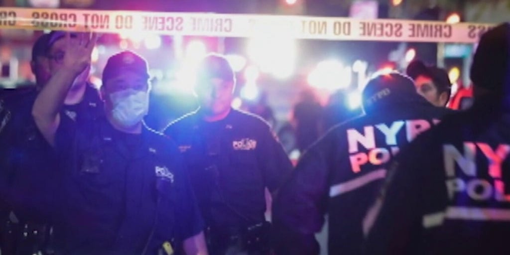Nypd Officers Attacked During Brooklyn Looting Incident Fox News Video 1272