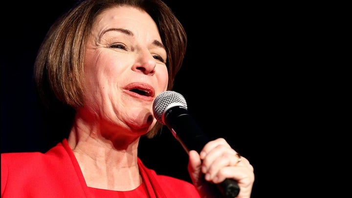 Klobuchar mocked for latest attempt to relate to Latino voters after failing to name Mexico's president