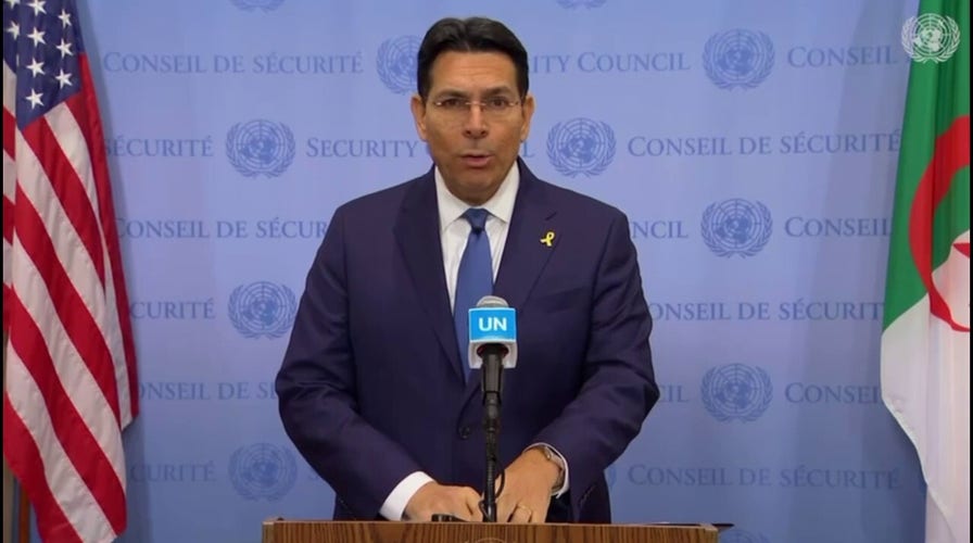 El embajador israelí ante la ONU Danny Danon, anuncia que su país dejará de cooperar con la UNRWA