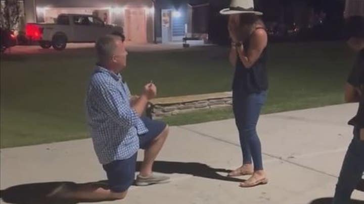 North Carolina man proposes after home burns down