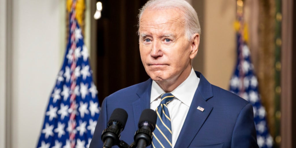 ¡Biden sale del búnker!