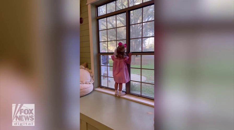 Florida toddler shows excitement for grandpa's school pick-up: See the adorable moment