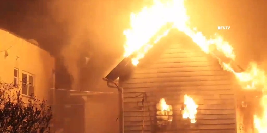 Blaze engulfs historic NYC church