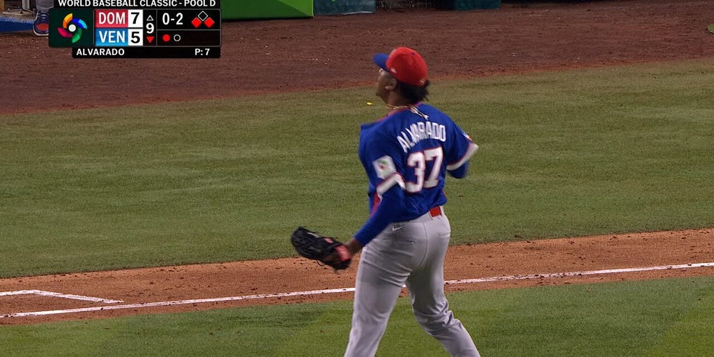 Dominican Republic forces game-ending double play vs. Venezuela, winning Pool D and advancing to World Baseball Classic Quarterfinals