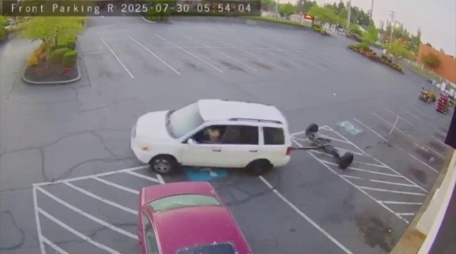 Man's attempt to tow car goes terribly wrong in Washington state